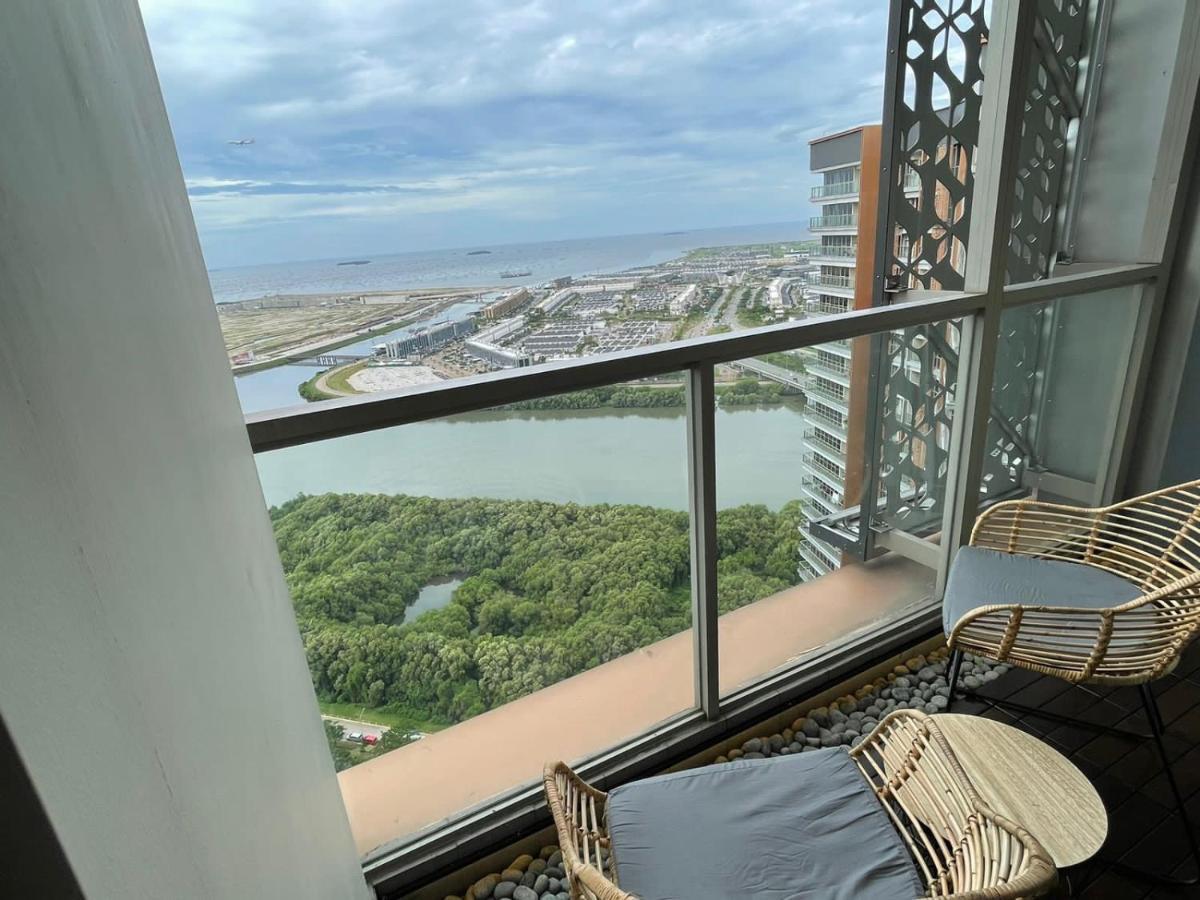 Gold Coast Pik By Dluxx